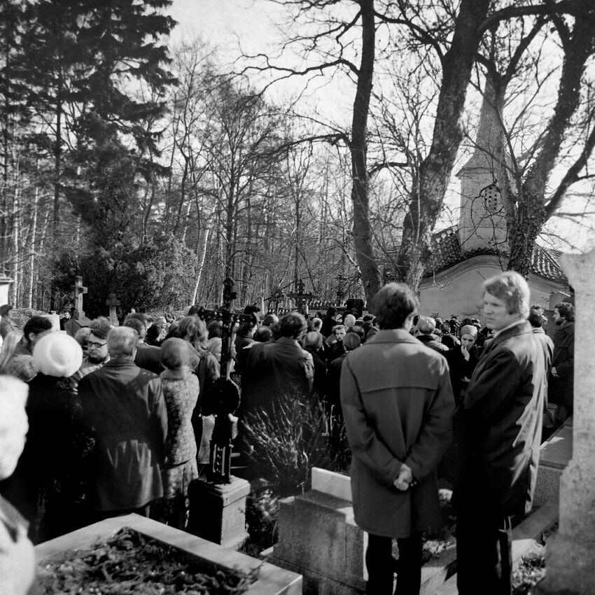 Pohřeb Jana Patočky pod dohledem StB zachytil tehdy sedmnáctiletý Ondřej Němec. Foto: Ondřej Němec